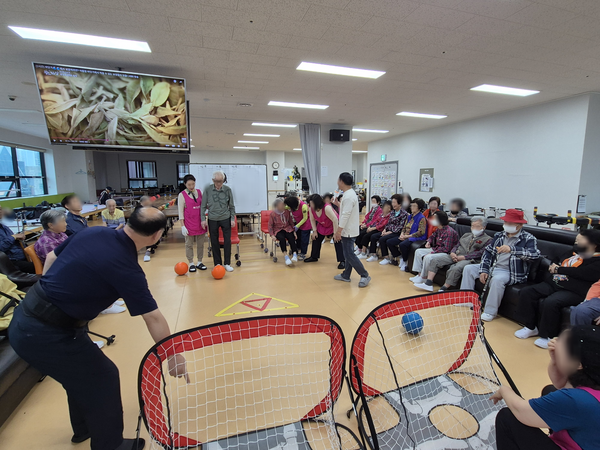 6d15081682b90cac77d37232939128f9_1760420665_7911.png 6d15081682b90cac77d37232939128f9_1760420665_7911.png