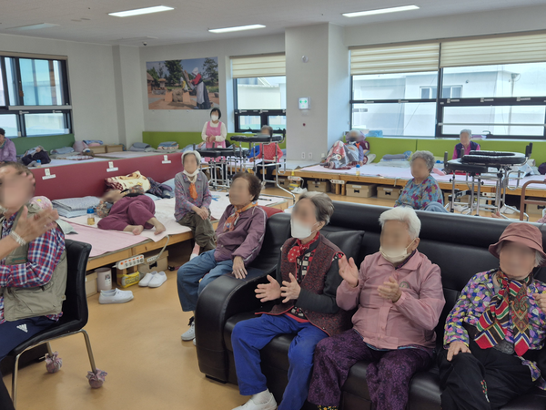 75c6a048550555b13a6ee4f3ad8c9be0_1760938574_8664.png 75c6a048550555b13a6ee4f3ad8c9be0_1760938574_8664.png