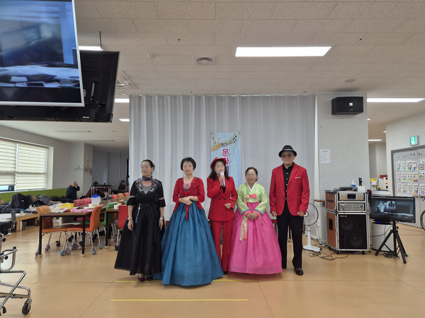 75c6a048550555b13a6ee4f3ad8c9be0_1760938578_3895.png 75c6a048550555b13a6ee4f3ad8c9be0_1760938578_3895.png