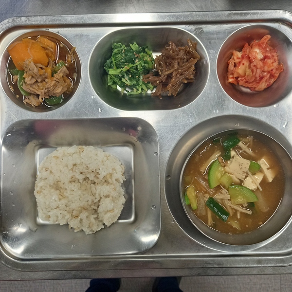 9432123edb386ae03b6b1207e4a99806_1761374127_3635.jpg 9432123edb386ae03b6b1207e4a99806_1761374127_3635.jpg