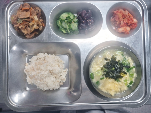 f81aafcdd15c9c529a64496974846820_1761287881_5017.jpg f81aafcdd15c9c529a64496974846820_1761287881_5017.jpg