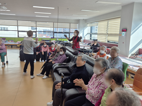 1745cadf98807f65fabff33cb6f13e29_1762408682_1515.png 1745cadf98807f65fabff33cb6f13e29_1762408682_1515.png