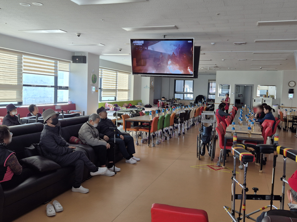 34f3e291d3a1e1a2efd7596b3c653c00_1764310448_2695.png 34f3e291d3a1e1a2efd7596b3c653c00_1764310448_2695.png