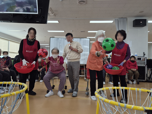 544144a9a9aba2ff3c3e4a86a9486309_1763617660_9169.png 544144a9a9aba2ff3c3e4a86a9486309_1763617660_9169.png