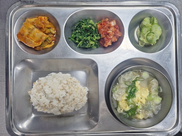 8db4fe9cd3e65d85e68809af3288628b_1763970996_4393.jpg 8db4fe9cd3e65d85e68809af3288628b_1763970996_4393.jpg