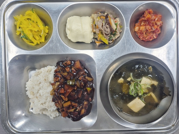 a38bd3c476606b0a6d34ff6f4422b554_1764230550_1284.jpg a38bd3c476606b0a6d34ff6f4422b554_1764230550_1284.jpg