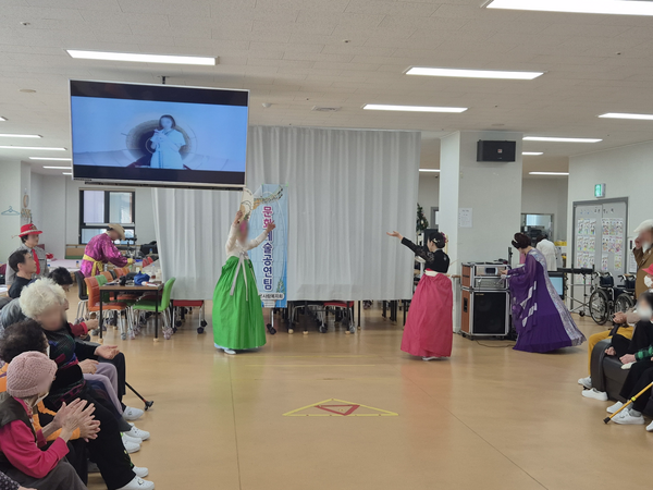 a4de9d891593aecd1d1838613011fcd3_1763011999_2175.png a4de9d891593aecd1d1838613011fcd3_1763011999_2175.png