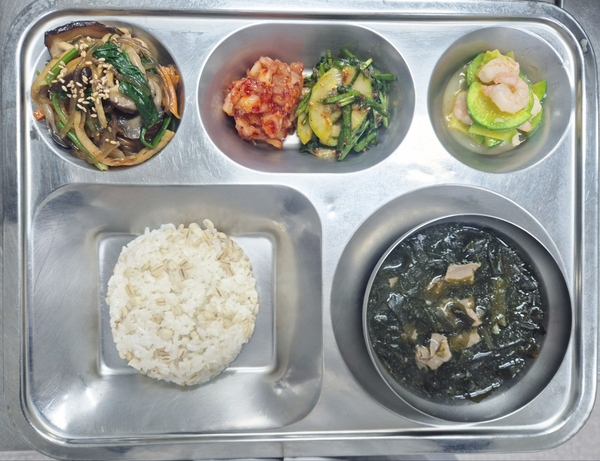 0551af28addf1ee8c59e33cca6501d7c_1764921415_7985.jpg 0551af28addf1ee8c59e33cca6501d7c_1764921415_7985.jpg