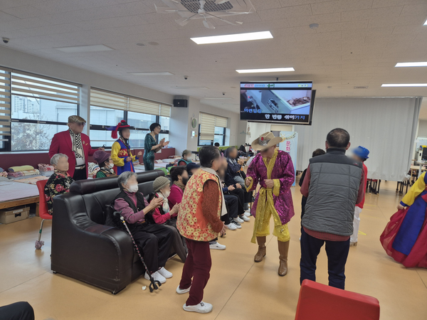 26dc58743546de4318e0106e2e2ad004_1765431250_726.png 26dc58743546de4318e0106e2e2ad004_1765431250_726.png