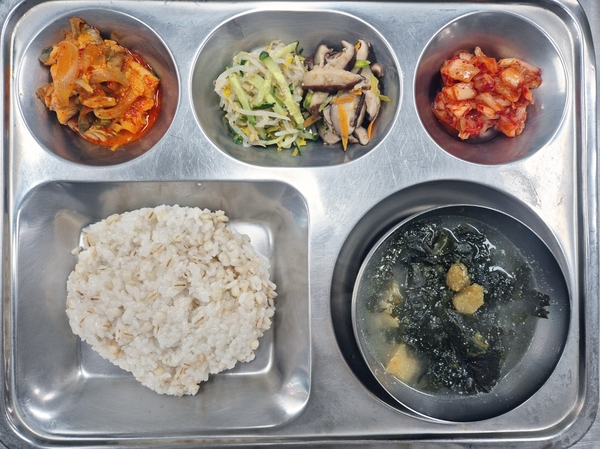 c243a67c5575e944c4337ec31e7cff3e_1764575468_906.jpg c243a67c5575e944c4337ec31e7cff3e_1764575468_906.jpg