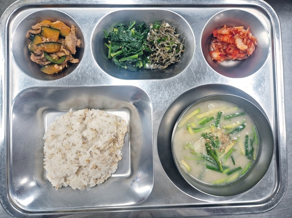 c243a67c5575e944c4337ec31e7cff3e_1764575469_1012.jpg c243a67c5575e944c4337ec31e7cff3e_1764575469_1012.jpg