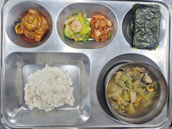 8941b0eb39eb2c05fdd98fc2e4f11f8a_1769128975_7365.jpg 8941b0eb39eb2c05fdd98fc2e4f11f8a_1769128975_7365.jpg