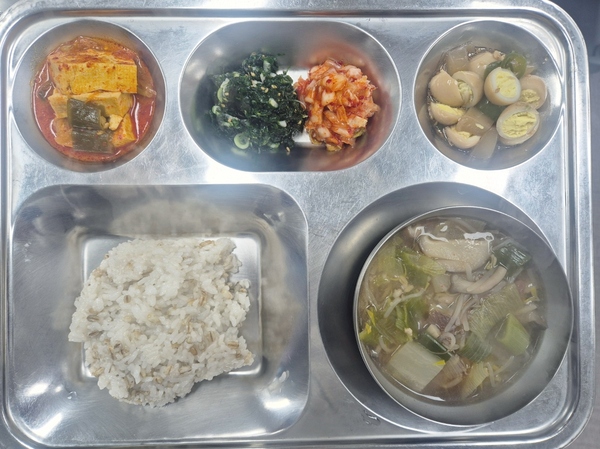 f21261ea6b26d2f169dfbee51b2d5289_1769673215_1925.jpg f21261ea6b26d2f169dfbee51b2d5289_1769673215_1925.jpg