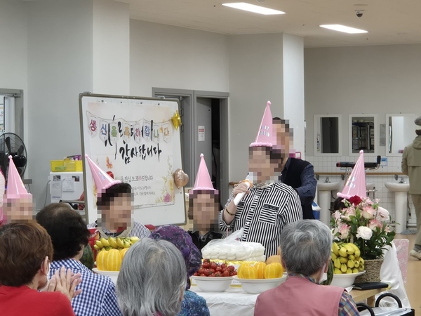 55ccc068e61b112738dbb83c52a10e3e_1777966987_0542.jpg